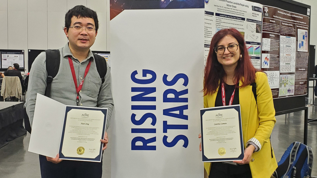 Xuan Song and Caterina Lamuta hold their Rising Star certificates